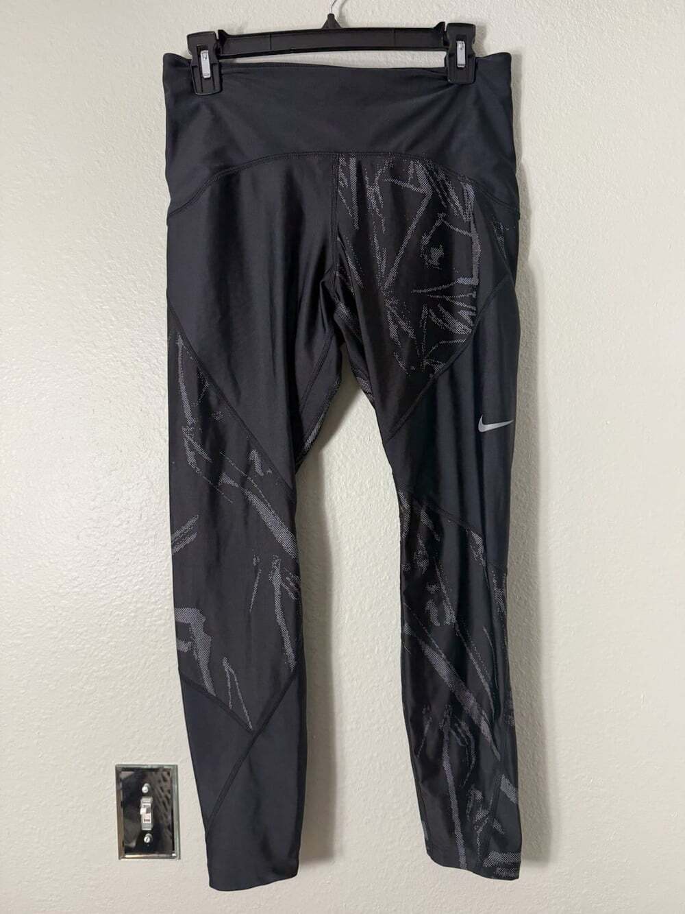 Nike Dri-FIT Running Tights – Black/Gray Reflective Women’s Size Large